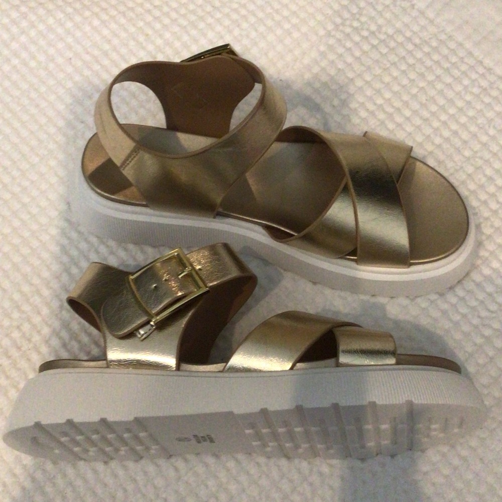 Soda Metallic Gold Crisscross Platform Sandals - Picture 2 of 3